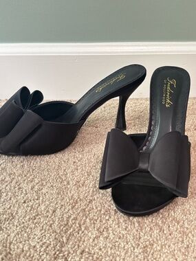 Frederick’s of Hollywood Black Bow Mule Heels